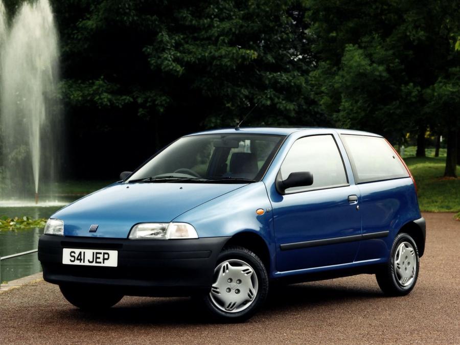  Fiat Punto 3-Door 1993 года  (UK) (фото 6 из 9)